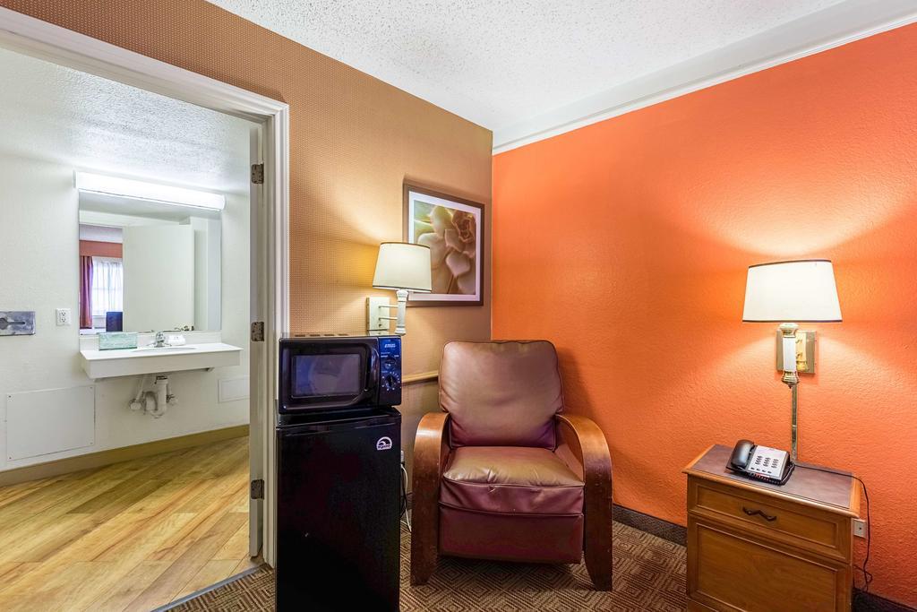 Motel 6 Houston Medical Center - Reliant Park Εξωτερικό φωτογραφία