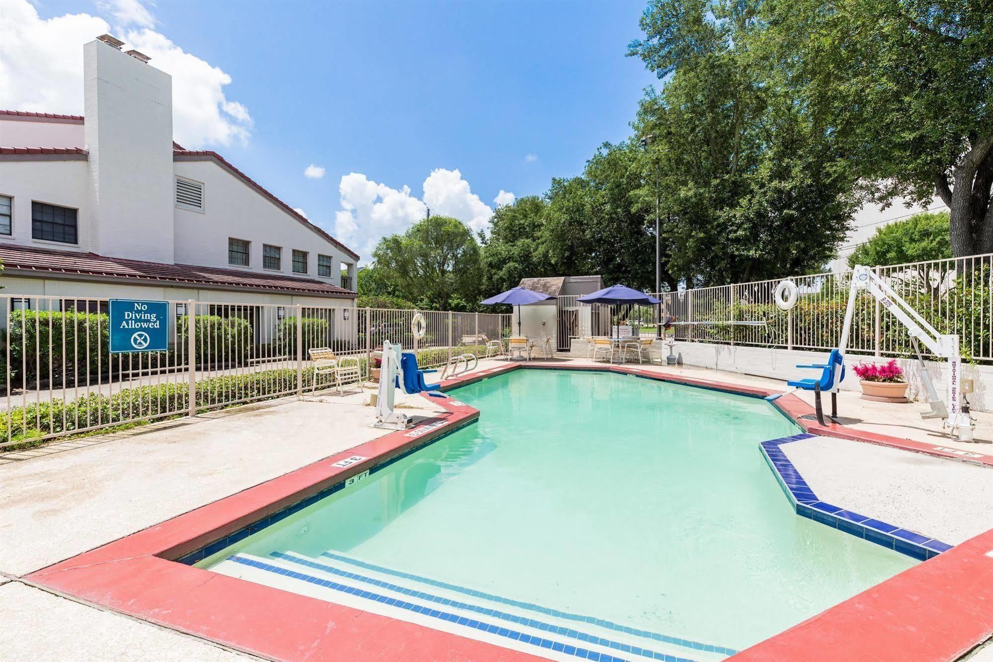 Motel 6 Houston Medical Center - Reliant Park Εξωτερικό φωτογραφία